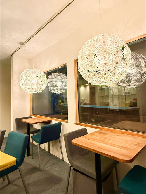 スピカ旅行社内装1